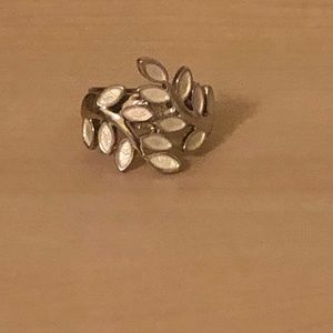 New Leaf Vine Silver Ring